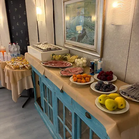 贝尔韦代雷酒店