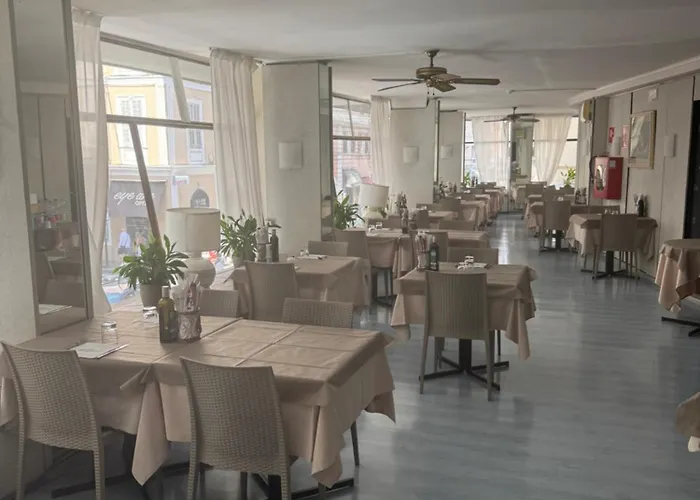 Belvedere Szálloda 3*